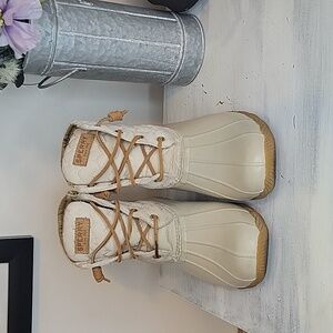 Sperry Quilted Rainboots SZ 10